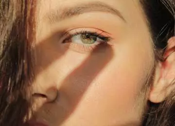 Bore oko očiju - riješite ih se i zategnite opuštenu kožu!