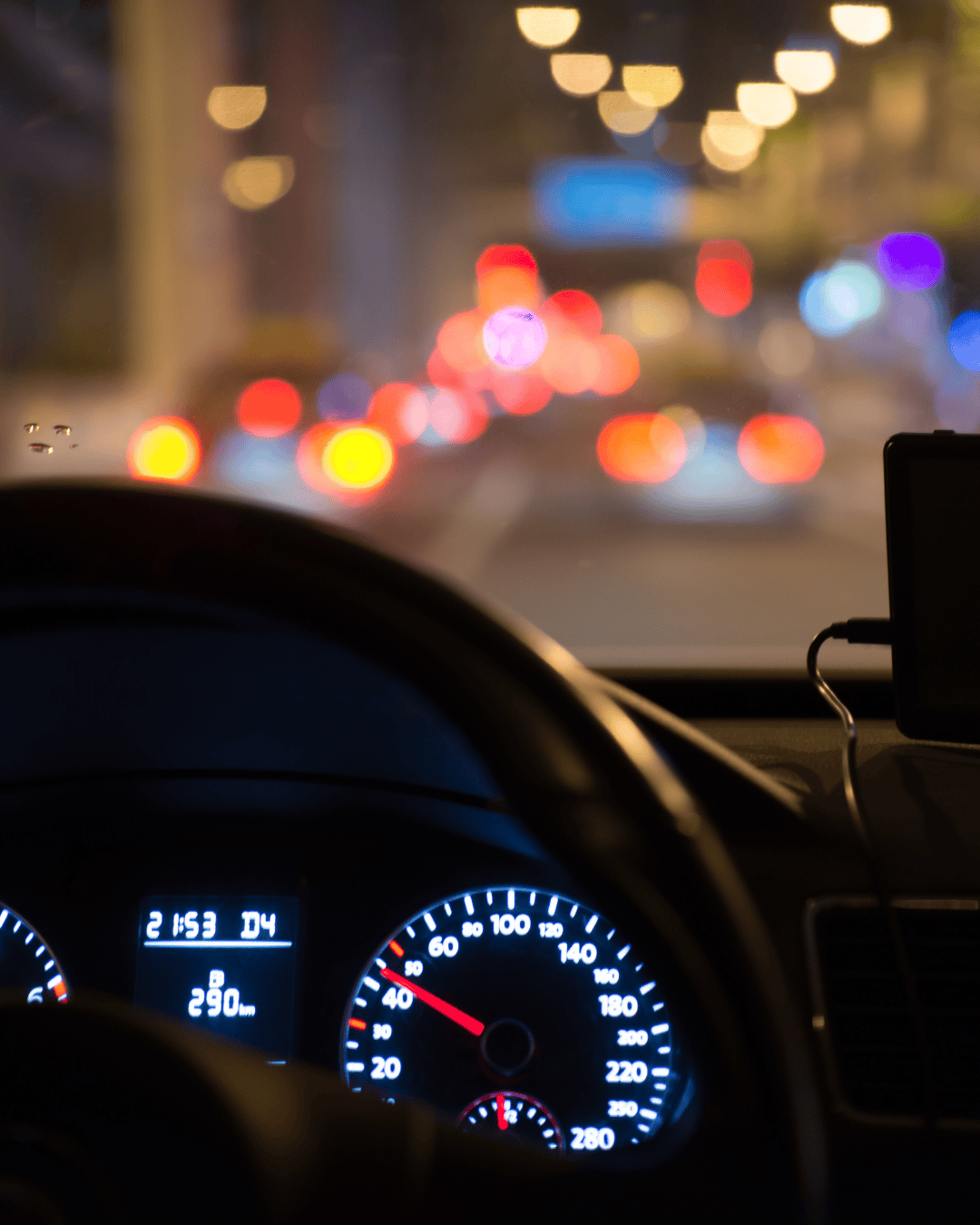 Naočale za noćnu vožnju: Mit ili pravi saveznik protiv blještanja svjetala?