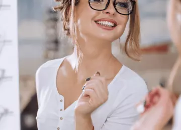 Kako održavati naočale da uvijek budu čiste i bez ogrebotina?