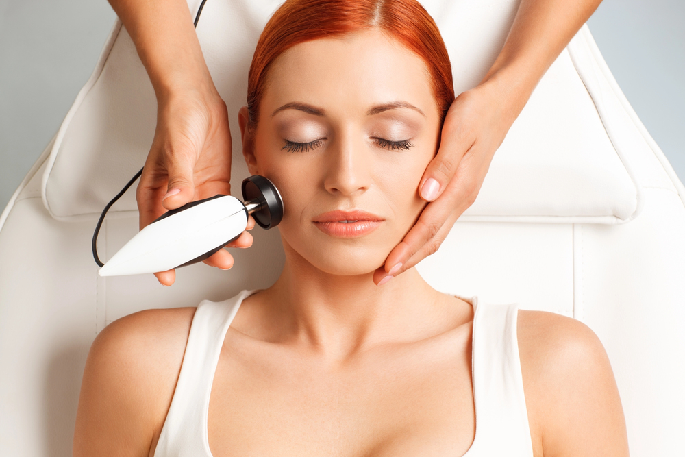 Radiofrekvencija lica iskustvo: što je to i boli li? 